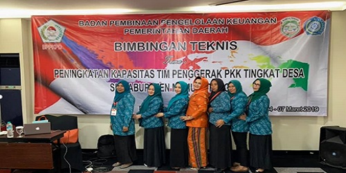 Pelatihan Peningkatan Kapasitas Ketua TP PKK dan Anggota PKK